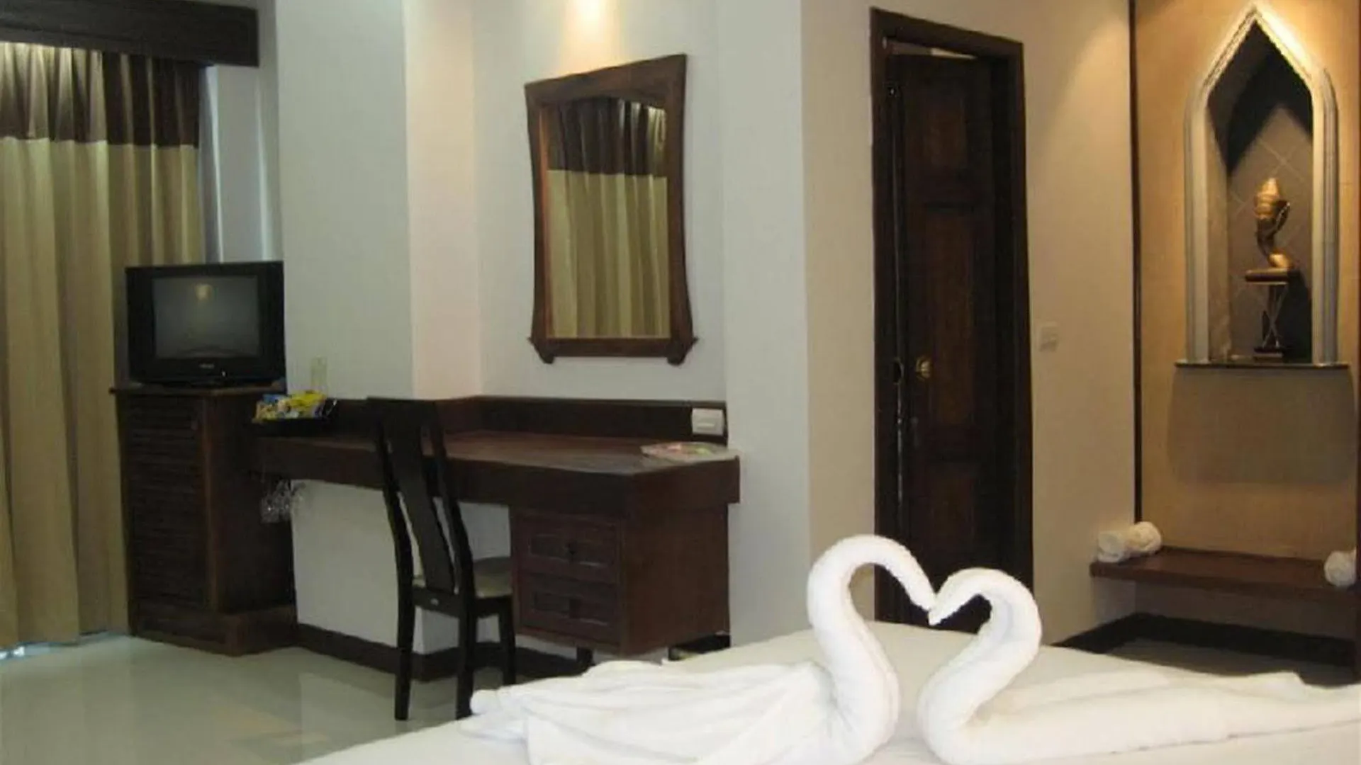 Hotel Khao Lak Riverside Resort & Spa