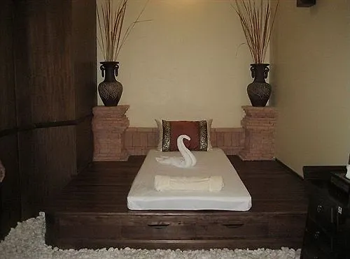 Hotel Khao Lak Riverside Resort & Spa